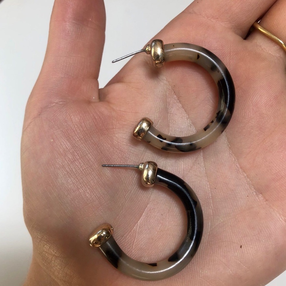 SOLD Tortoise Hoops - Picture 1 of 2